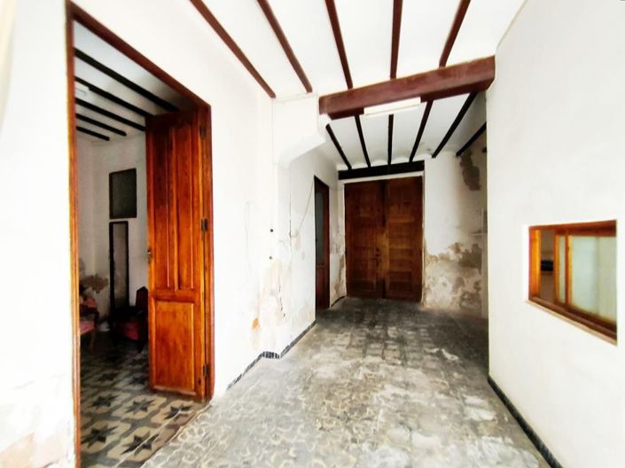 Image No.19-6 Bed Villa for sale