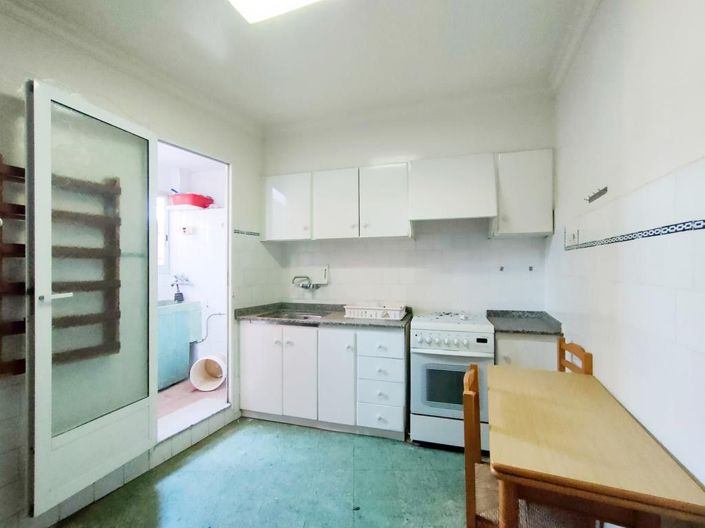 Image No.9-6 Bed Villa for sale