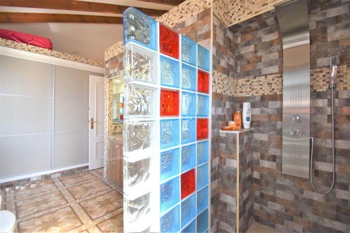 Image No.20-4 Bed Villa for sale