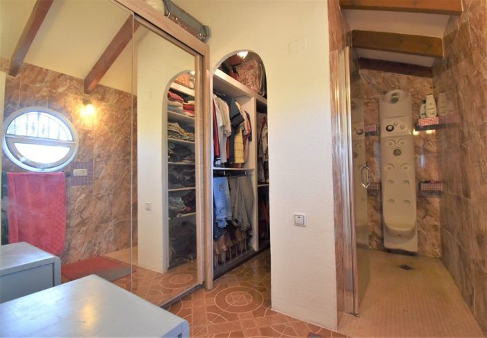 Image No.23-4 Bed Villa for sale