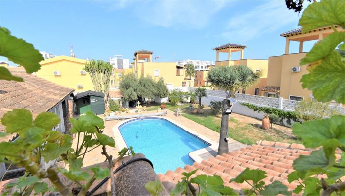 Image No.34-4 Bed Villa for sale