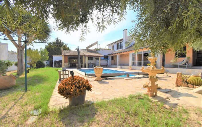 Image No.4-4 Bed Villa for sale
