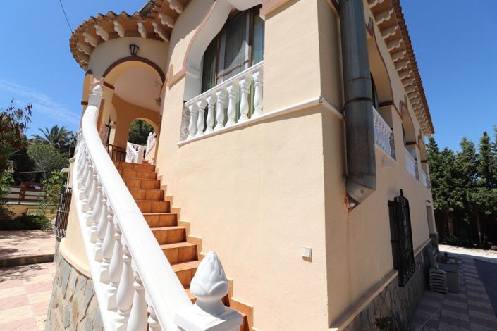 Image No.40-5 Bed Villa for sale