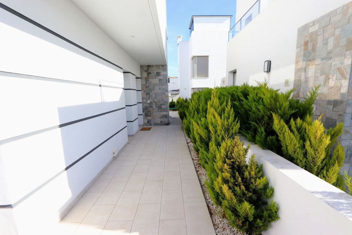 Image No.44-4 Bed Villa for sale