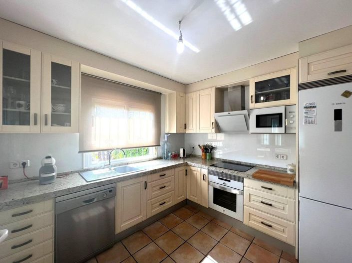 Image No.14-3 Bed Villa for sale
