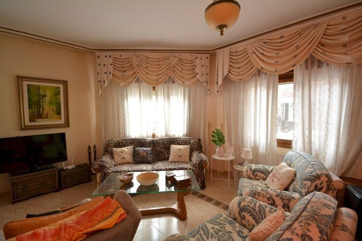 Image No.22-Villa de 8 chambres à vendre à Guardamar del Segura
