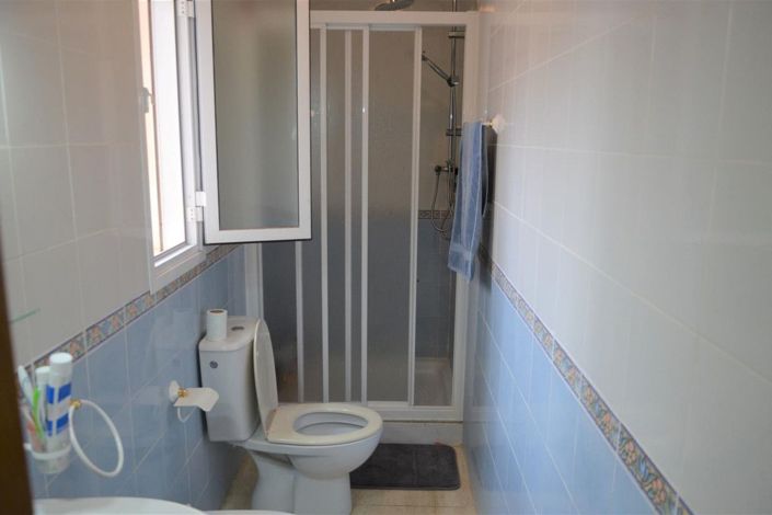 Image No.17-2 Bed House for sale