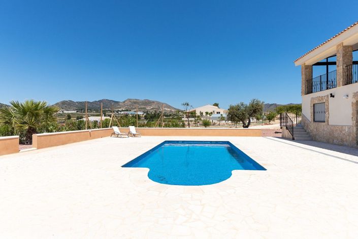 Image No.9-5 Bed Villa for sale