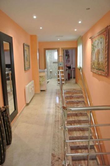 Image No.10-5 Bed Country House for sale