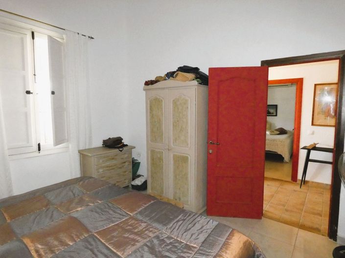 Image No.15-3 Bed Country House for sale