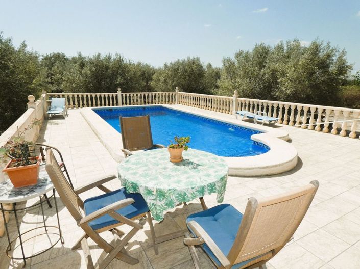 Image No.32-3 Bed Country House for sale