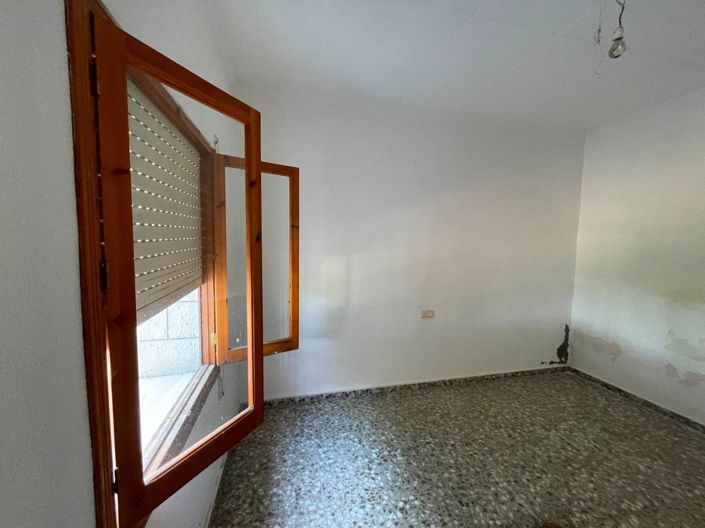 Image No.9-2 Bed Villa for sale