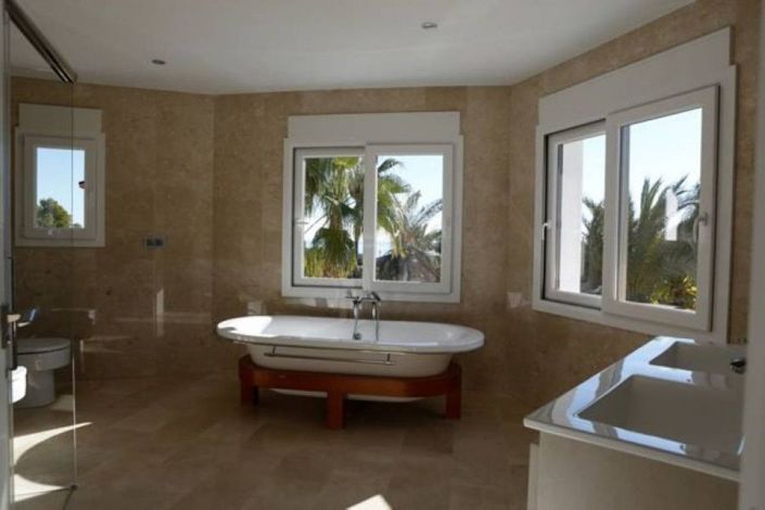 Image No.13-4 Bed Villa for sale