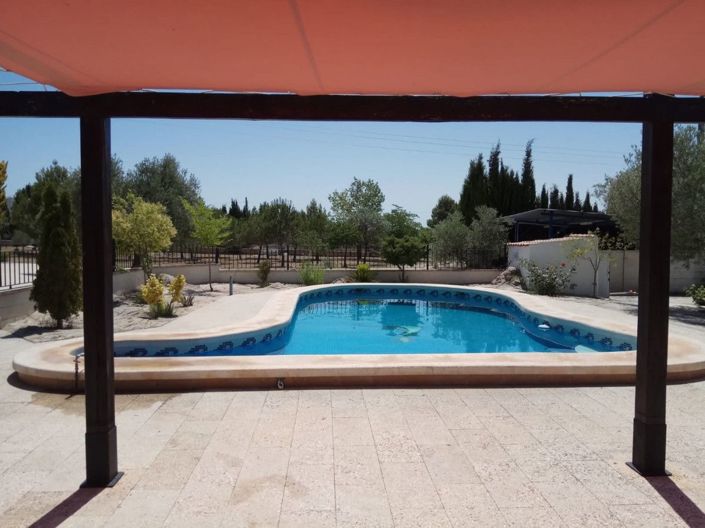 Image No.2-4 Bed Villa for sale