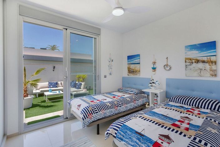 Image No.28-Villa de 3 chambres à vendre à Torrevieja