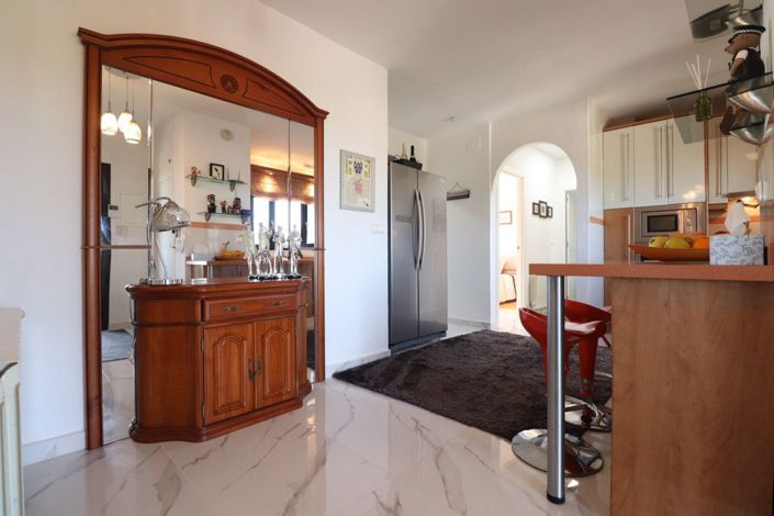 Image No.14-5 Bed Villa for sale
