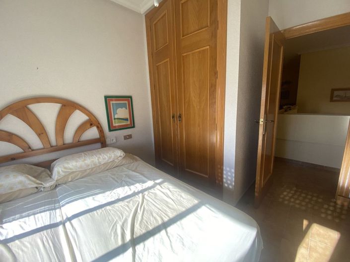 Image No.16-5 Bed House for sale