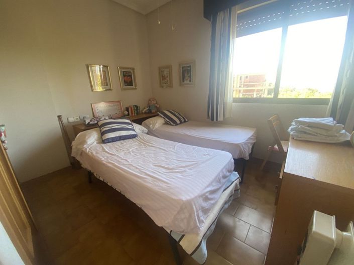 Image No.19-5 Bed House for sale