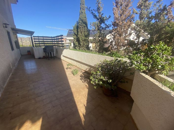 Image No.25-5 Bed House for sale