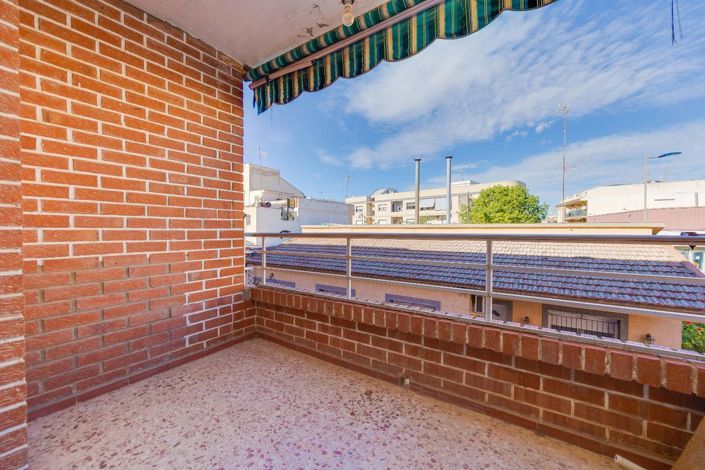 Image No.19-4 Bed Apartment for sale