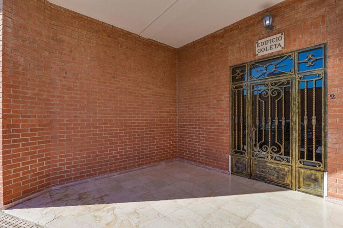 Image No.32-4 Bed Apartment for sale
