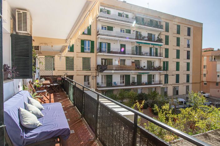 Image No.24-4 Bed Property for sale