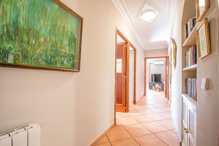 Image No.37-4 Bed Property for sale