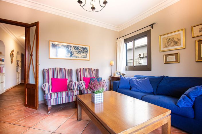 Image No.6-4 Bed Property for sale