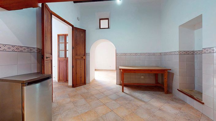 Image No.20-7 Bed House for sale