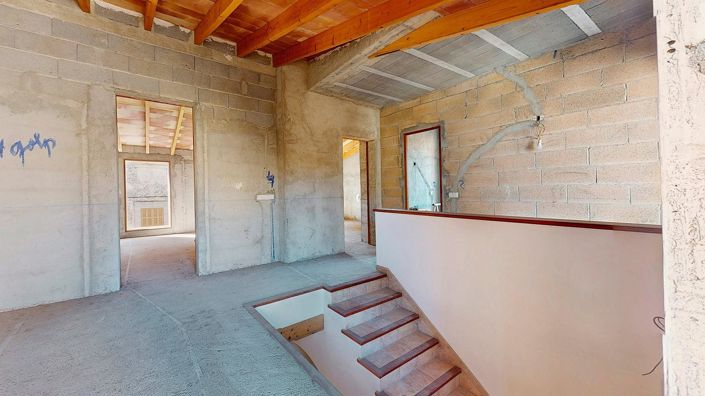 Image No.28-7 Bed House for sale