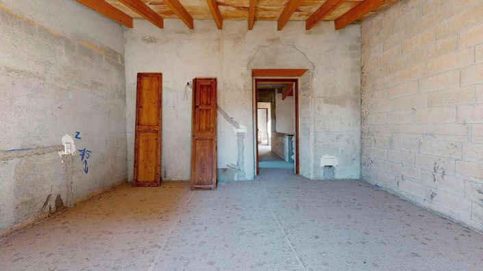 Image No.29-7 Bed House for sale