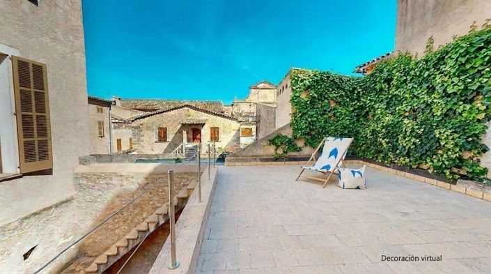 Image No.7-7 Bed House for sale