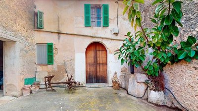 1 - Santa Eugenia, House