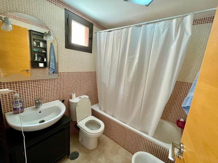 Image No.26-2 Bed Apartment for sale