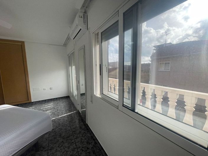 Image No.33-4 Bed Villa for sale