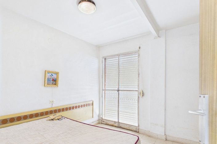 Image No.10-3 Bed Apartment for sale