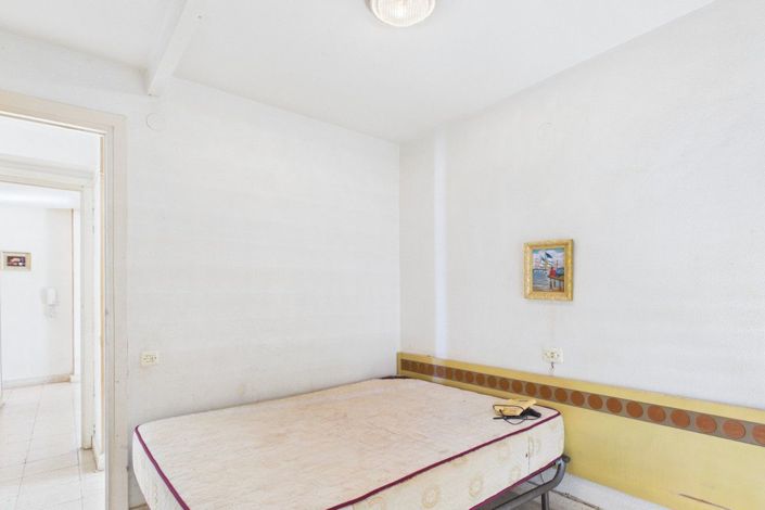 Image No.11-3 Bed Apartment for sale