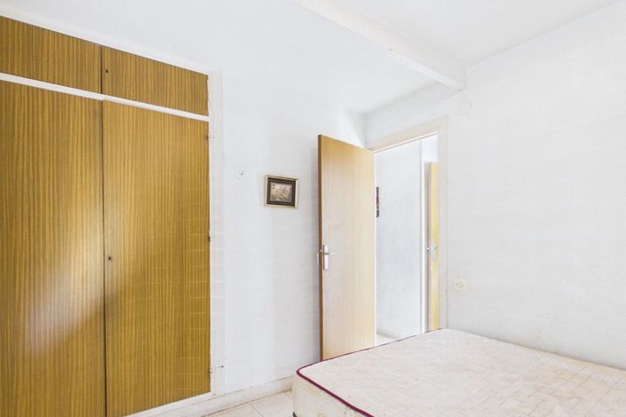 Image No.12-3 Bed Apartment for sale