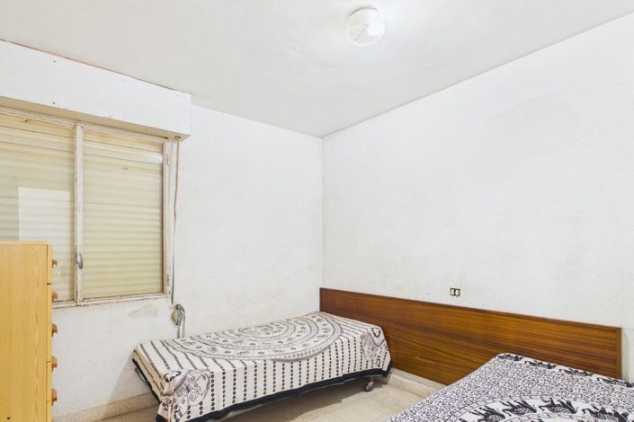 Image No.13-3 Bed Apartment for sale