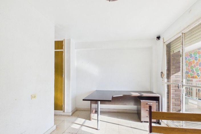 Image No.9-3 Bed Apartment for sale
