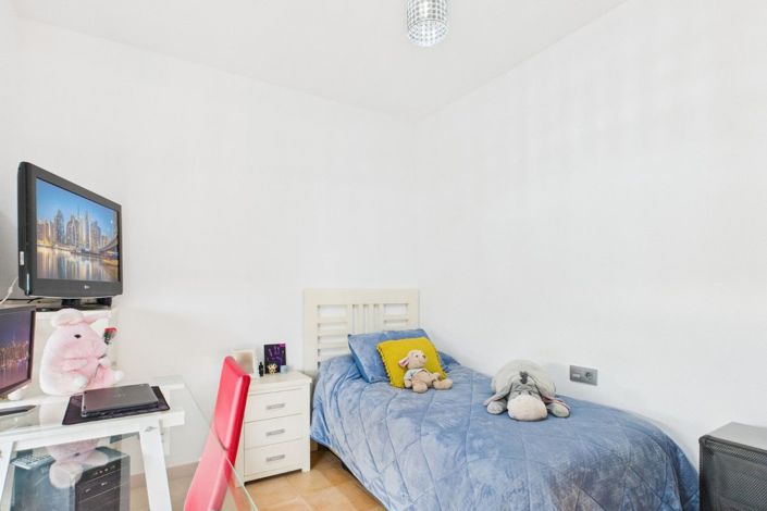 Image No.16-2 Bed Apartment for sale