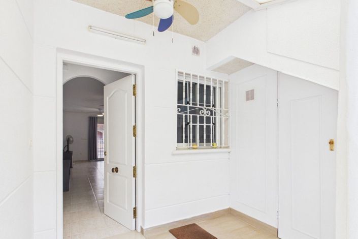 Image No.21-2 Bed Apartment for sale