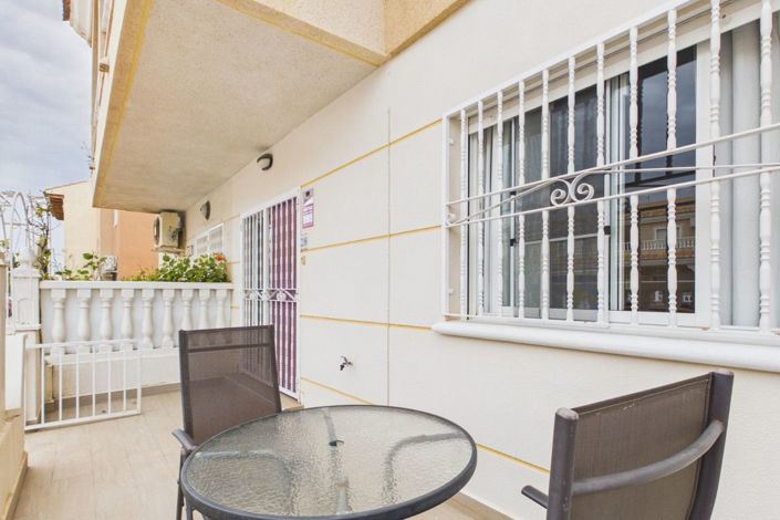 Image No.28-2 Bed Apartment for sale