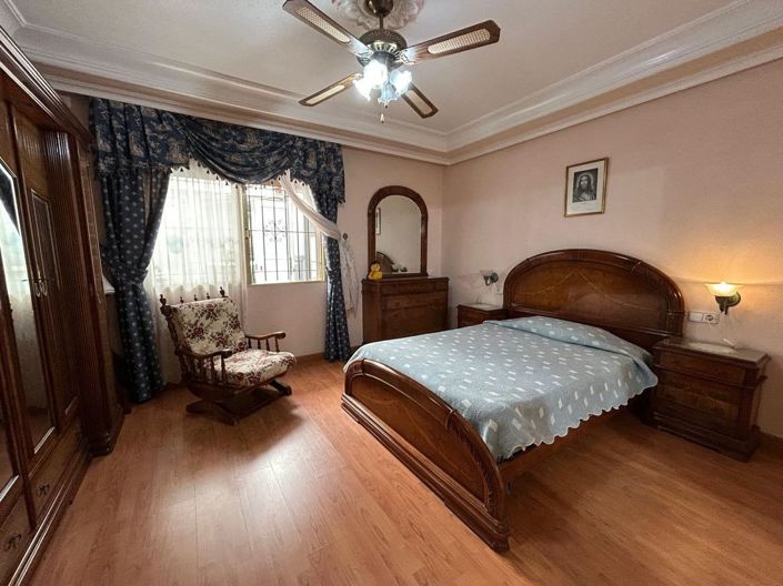 Image No.23-2 Bed Apartment for sale