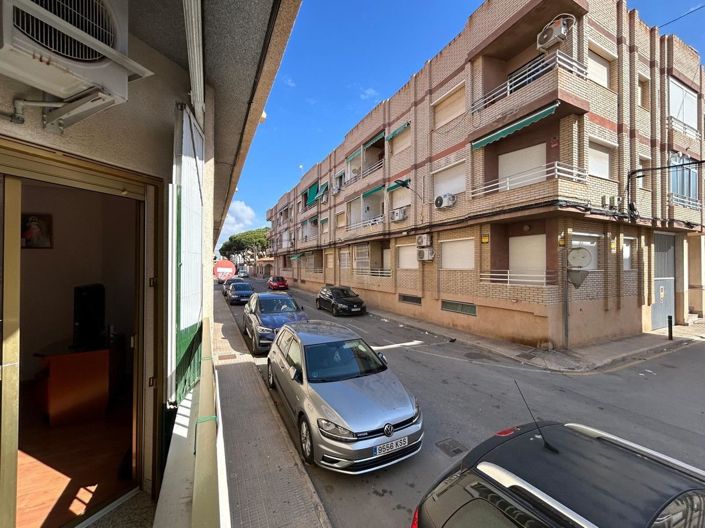 Image No.27-2 Bed Apartment for sale