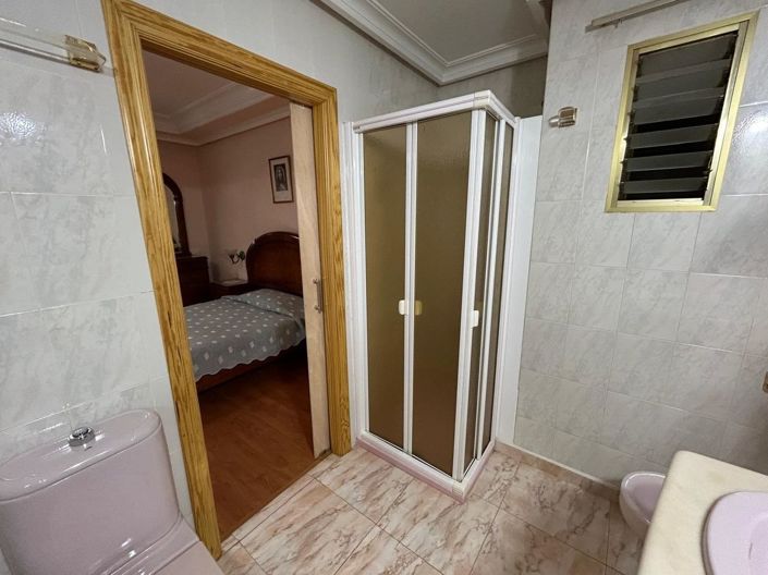 Image No.29-2 Bed Apartment for sale