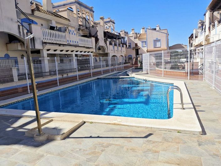 Image No.26-2 Bed Apartment for sale