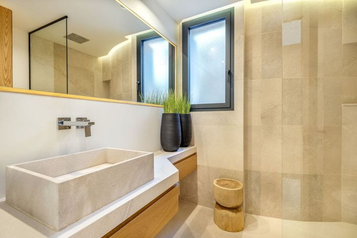 Image No.9-4 Bed Apartment for sale