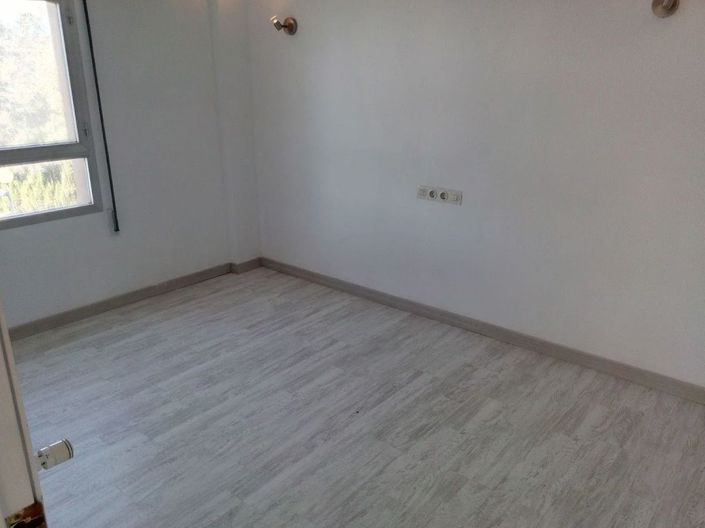 Image No.27-4 Bed Apartment for sale