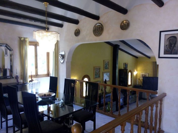 Image No.10-5 Bed Villa for sale